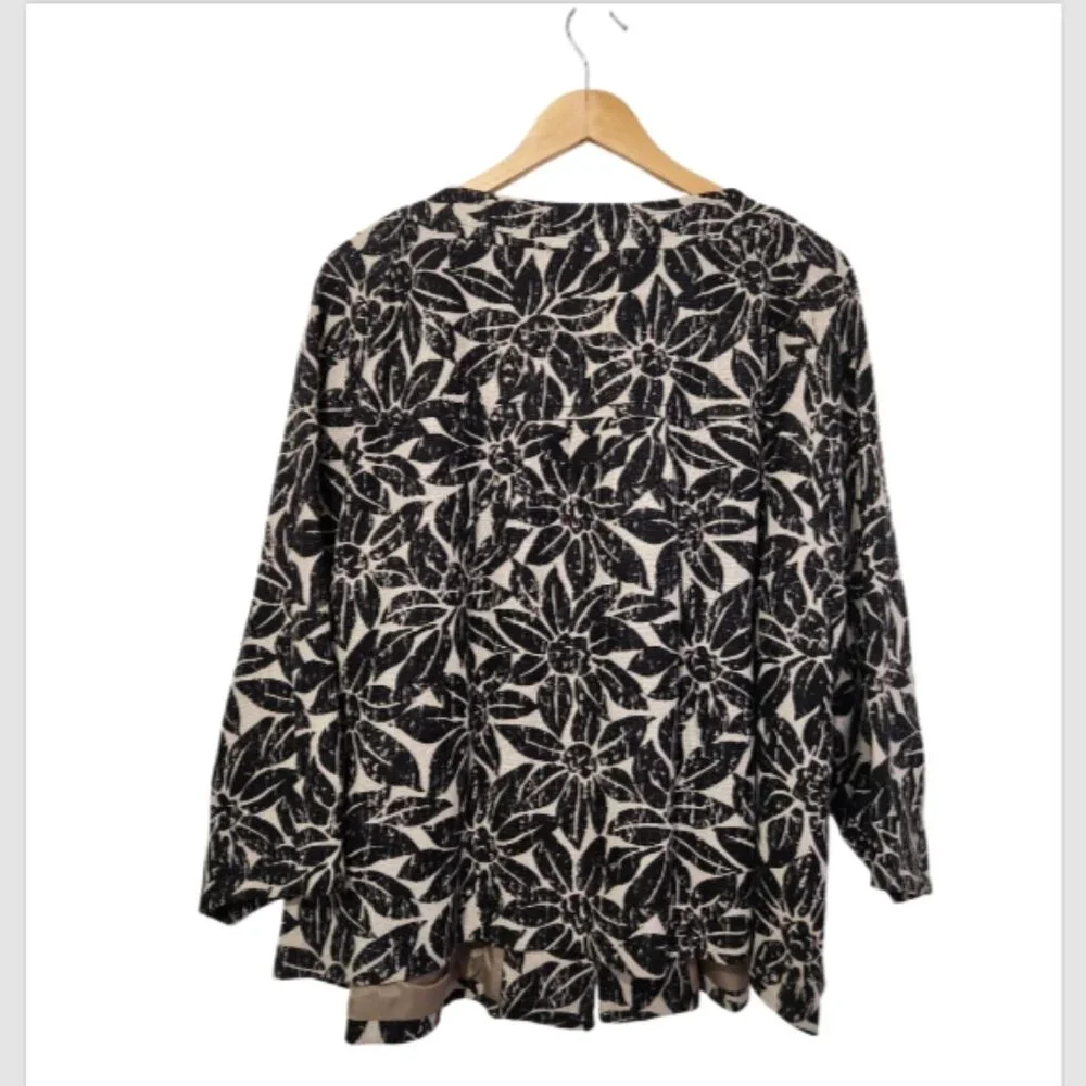 Michael Kors Linen  Floral 2 button, 3/4 Sleeve Jacket - Picture 6 of 10